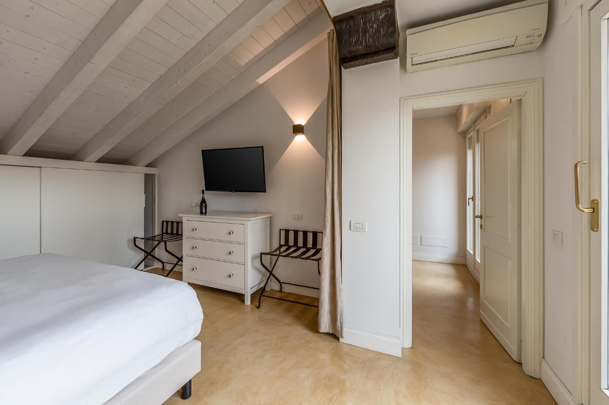 Allegroitalia Penthouse Montenapoleone Мілан Екстер'єр фото